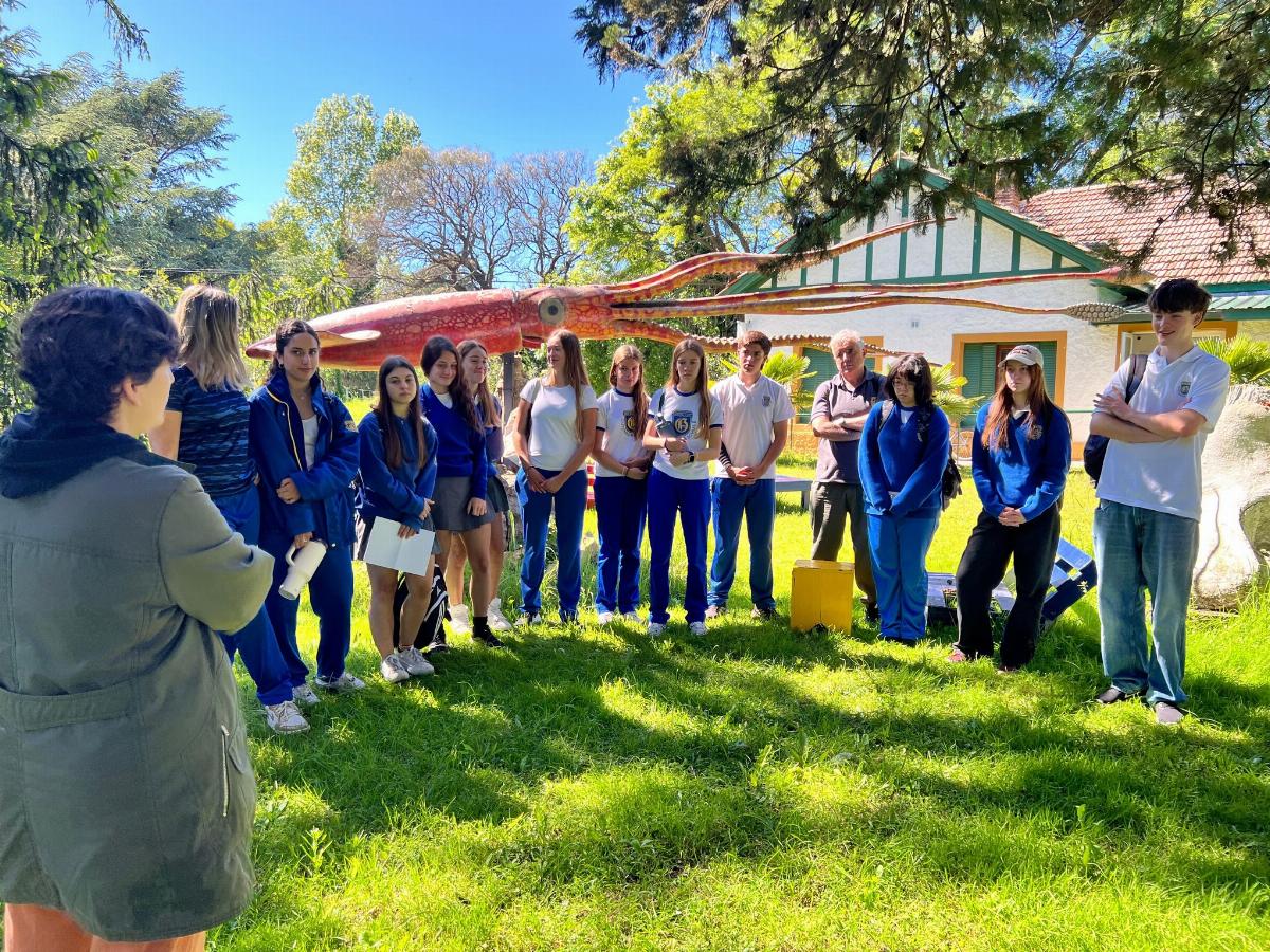 El Museo de Ciencias Naturales de Miramar recibió a tres colegios durante el feriado del Día del Municipal