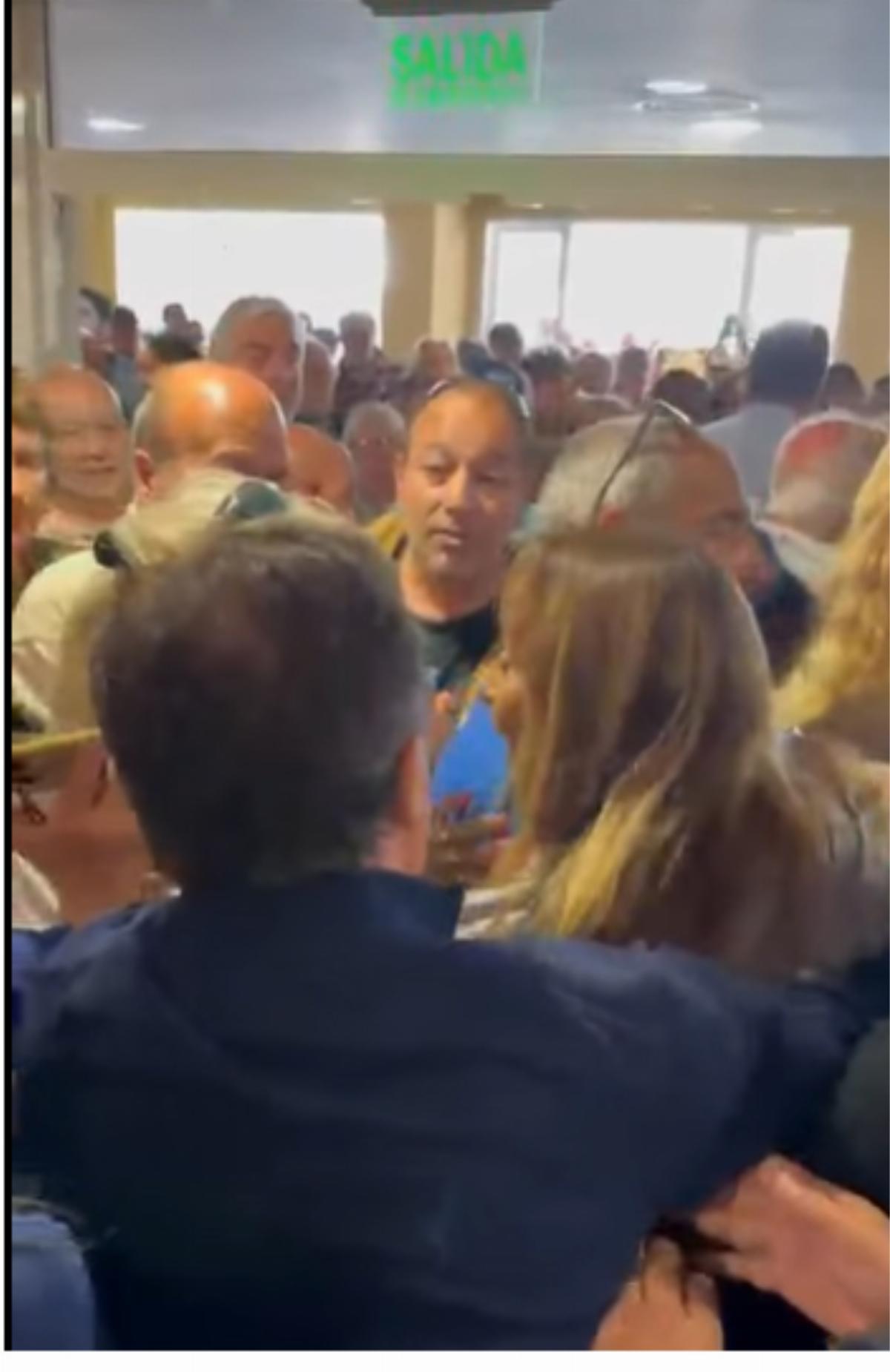 Masiva protesta en el Concejo Deliberante por la ola de inseguridad en Miramar