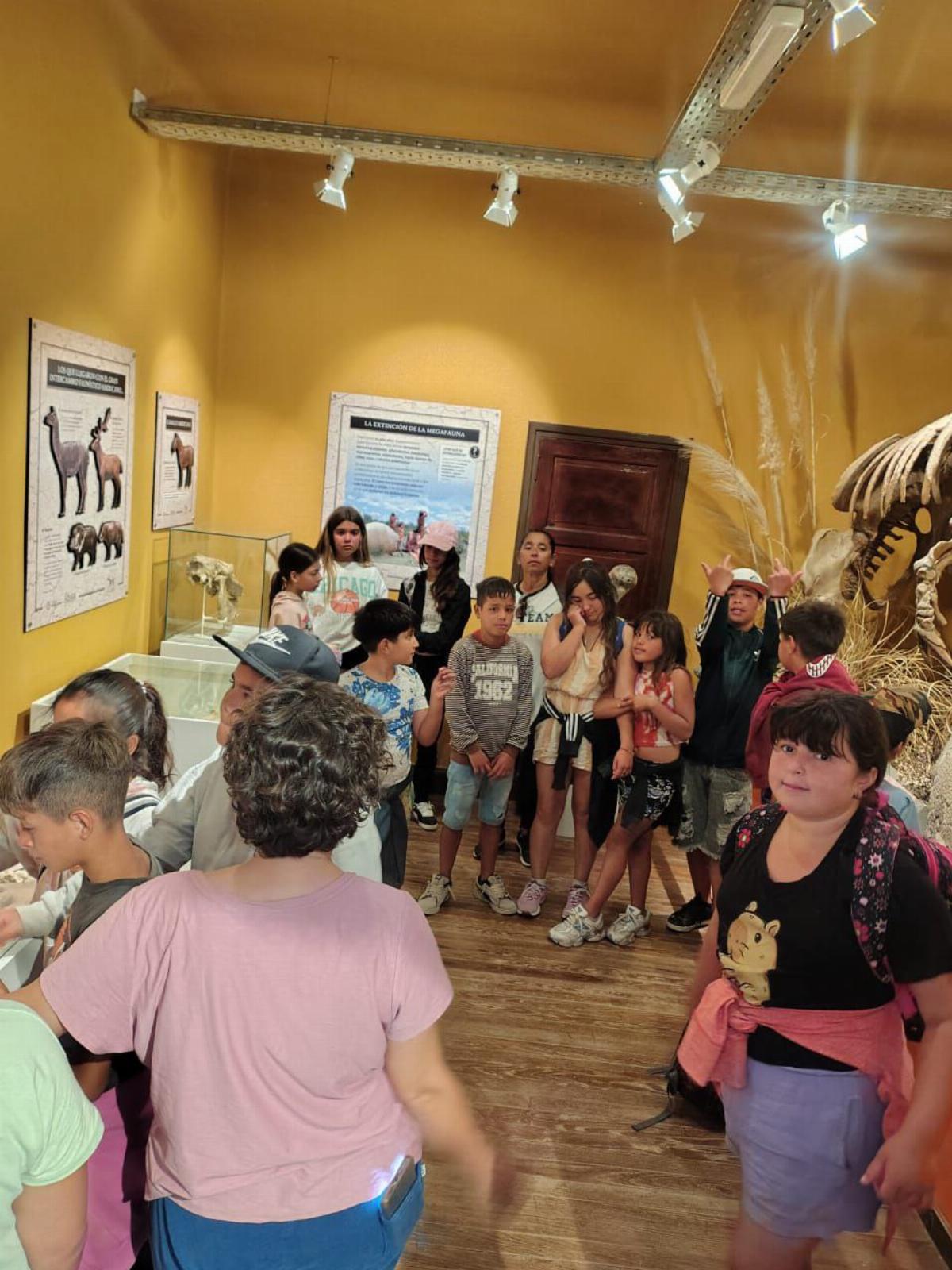 El Museo de Ciencias Naturales recibió a la Escuela de Verano de la Primaria Nº 11